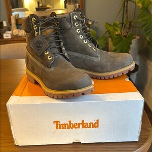 Timberland Premium 6 Inch Lace Waterproof All Over Dark Brown Nubuck